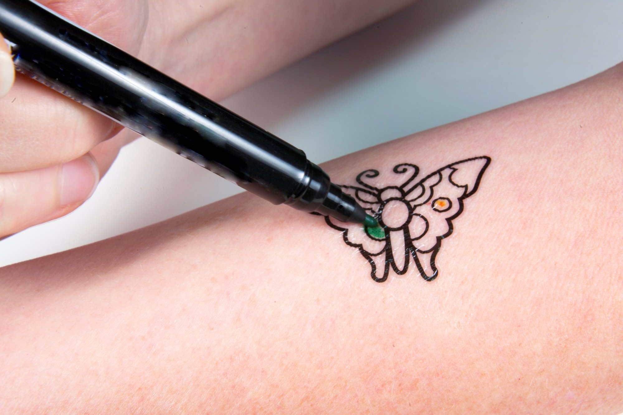 10 Cool Pen And Marker Drawings For Your Arm/Hand
