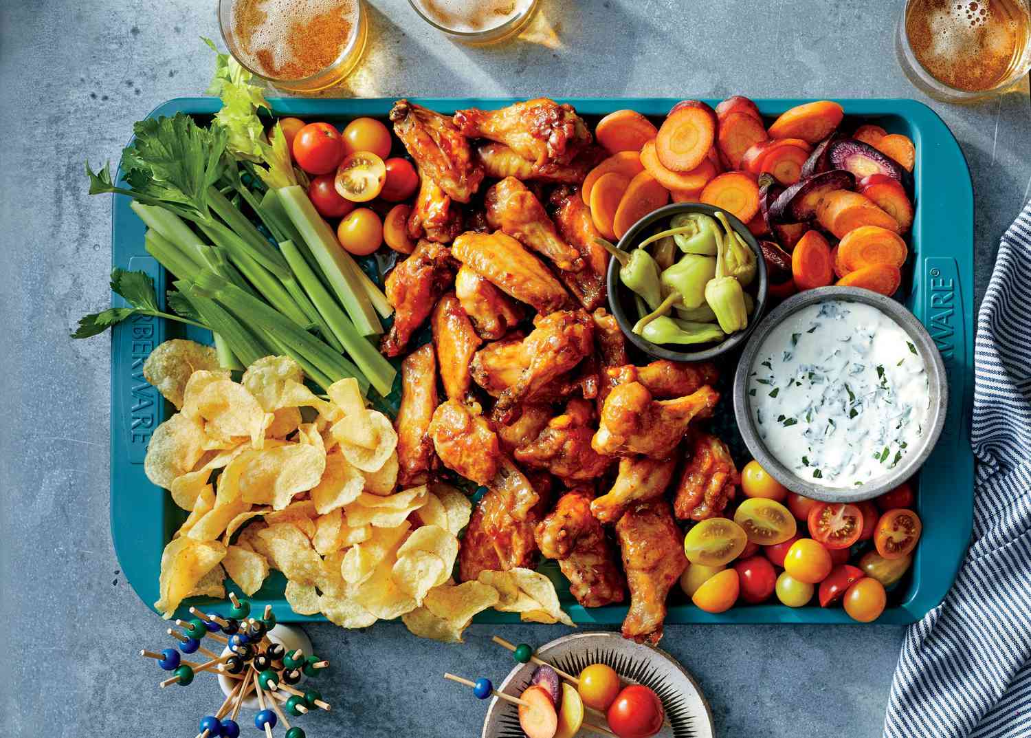 10 Delicious Sides To Pair With Chicken Wings