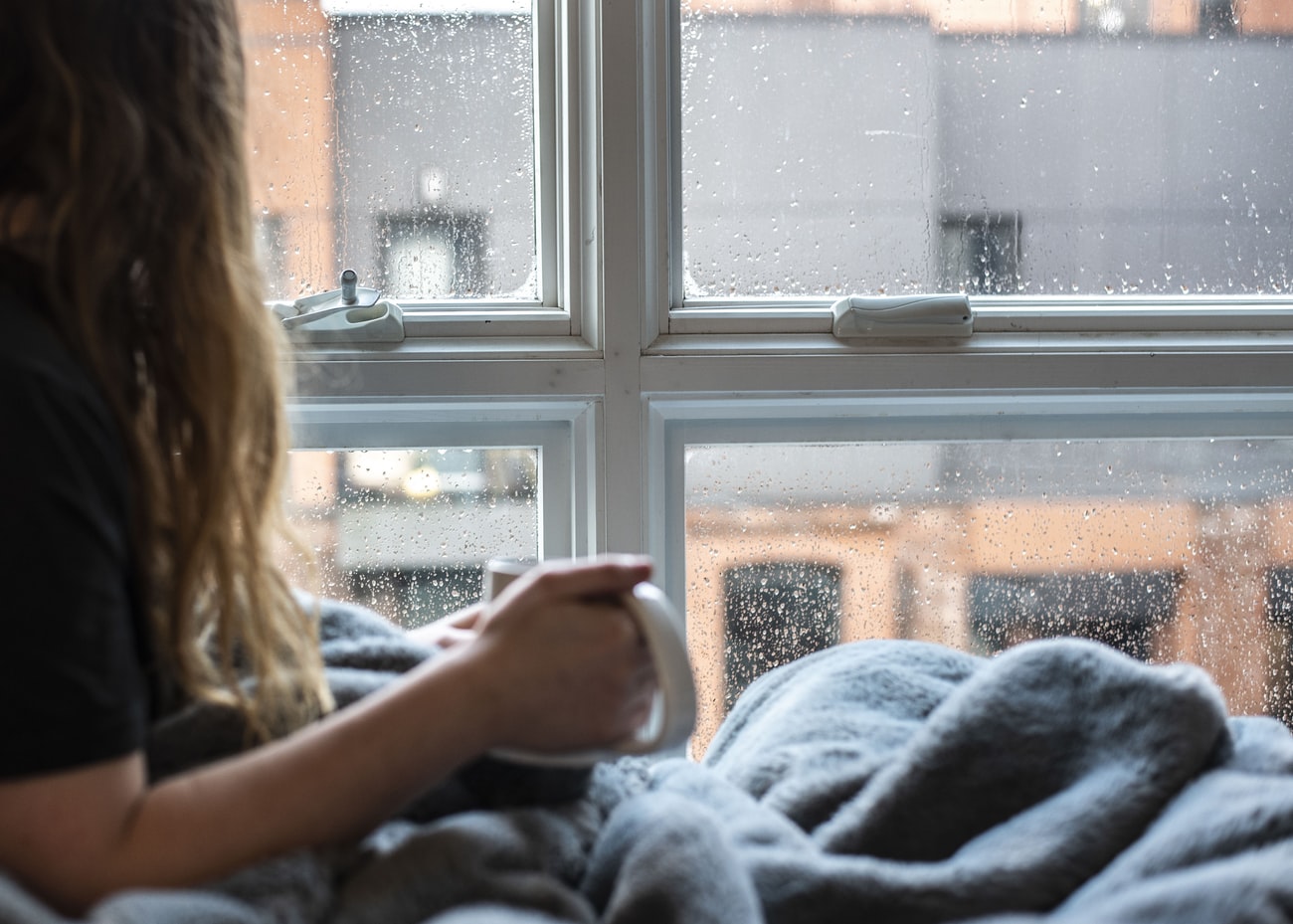 10 Fun And Cheap Indoor Activities For Rainy Days At Home Alone