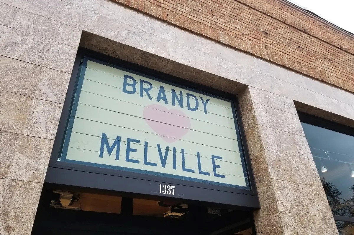 Brandy Melville Sizes Too Big? Discover Perfect Alternatives!