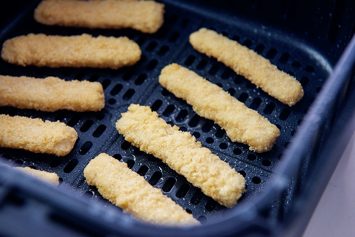 Cook Frozen Fish In Air Fryer In Just Minutes!