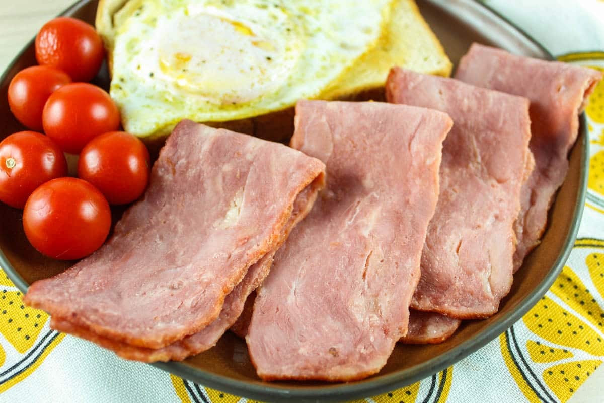 Discover The Halal Status Of Turkey Bacon For Muslims!