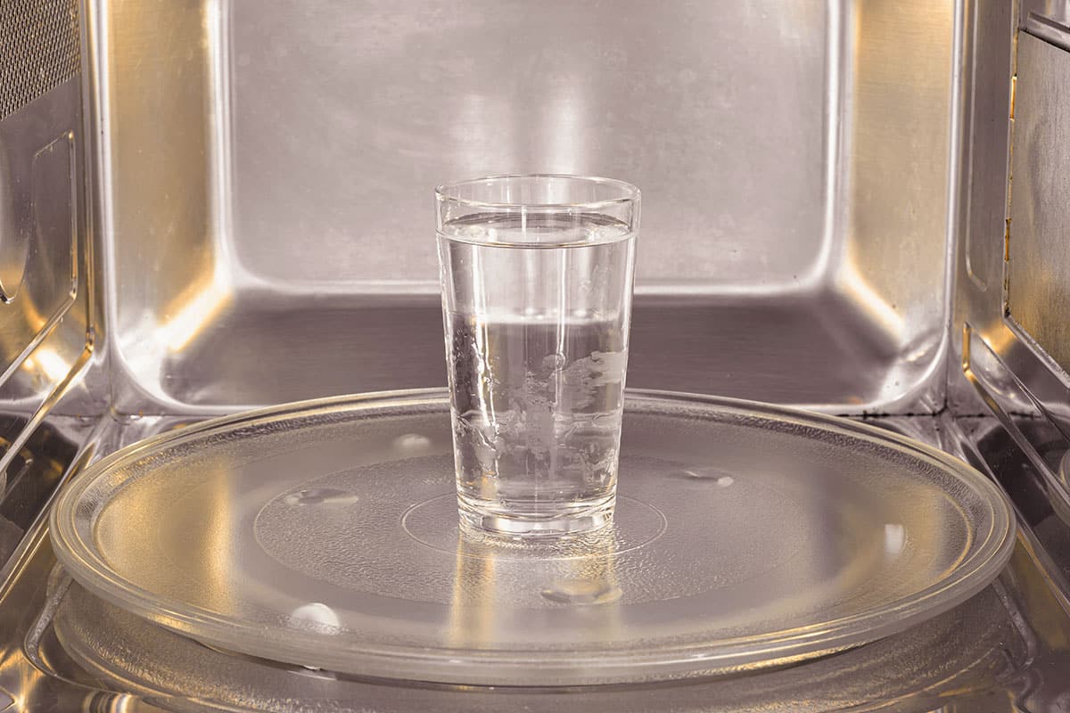 Discover The Lightning-Fast Method To Boil 2 Cups Of Water In A Microwave!