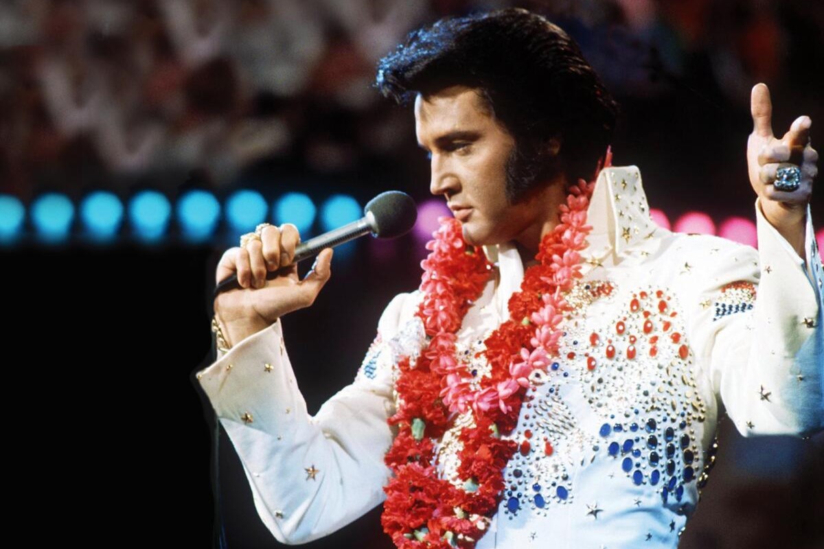 Elvis’s Wild Nights In Las Vegas: Booze, Glitz, And Rock ‘n’ Roll