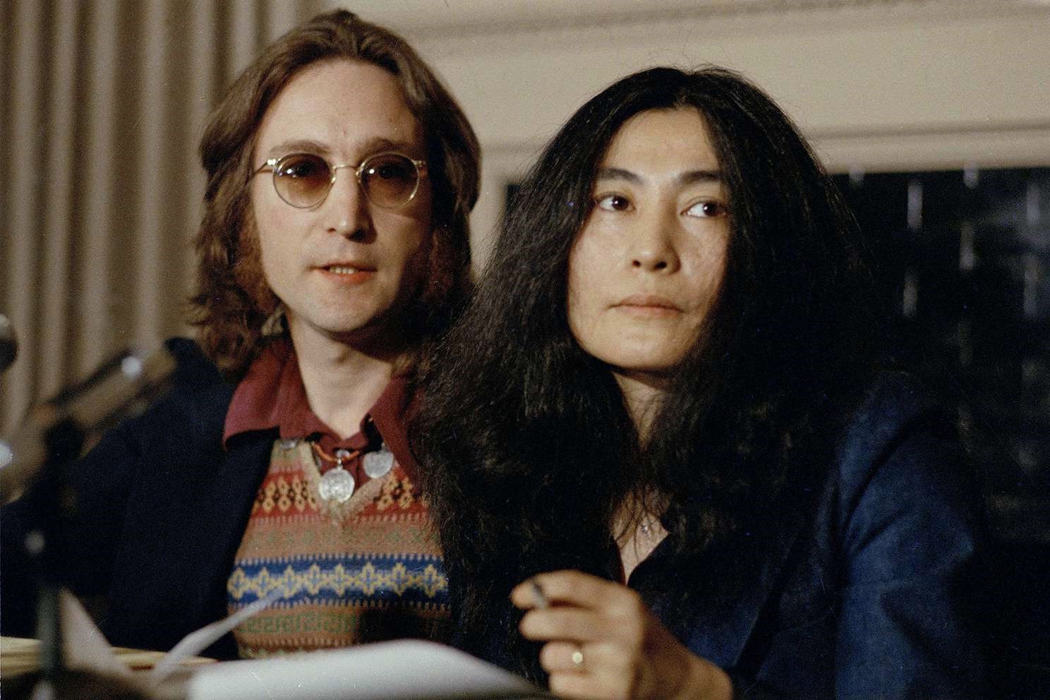 John Lennon's Surprising Explanation For Yoko's Bizarre Performance With Chuck Berry