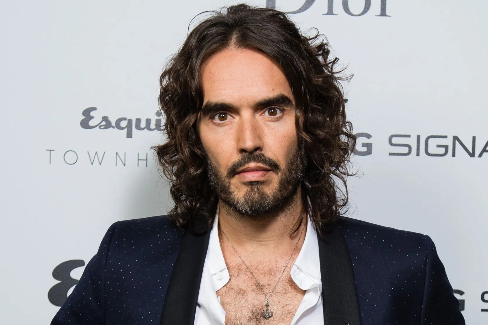 Russell Brand’s Mind-Blowing IQ Revealed!