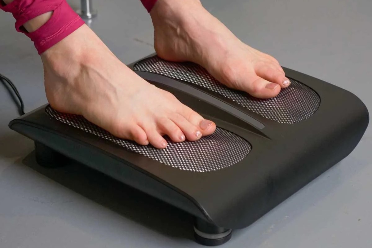 Shocking Foot Massager Causes Arm Tremors! Is It Serious?