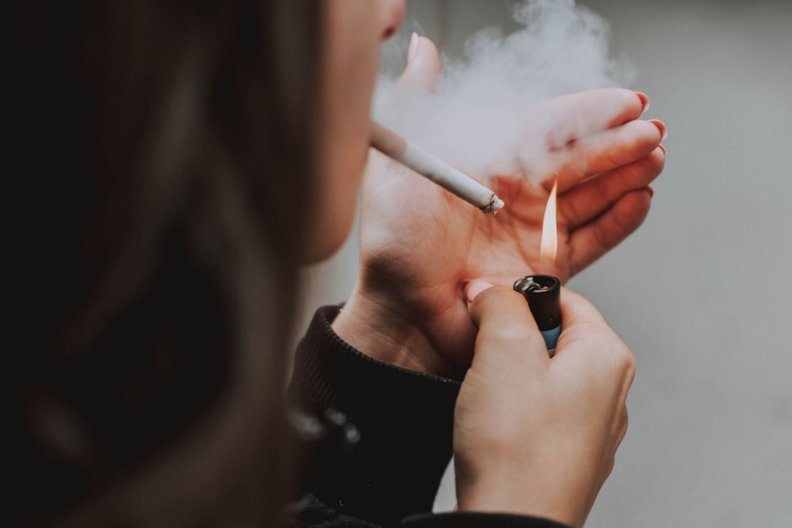 Shocking: Parent Gives Teenager Permission To Smoke At Home - Is It Legal?