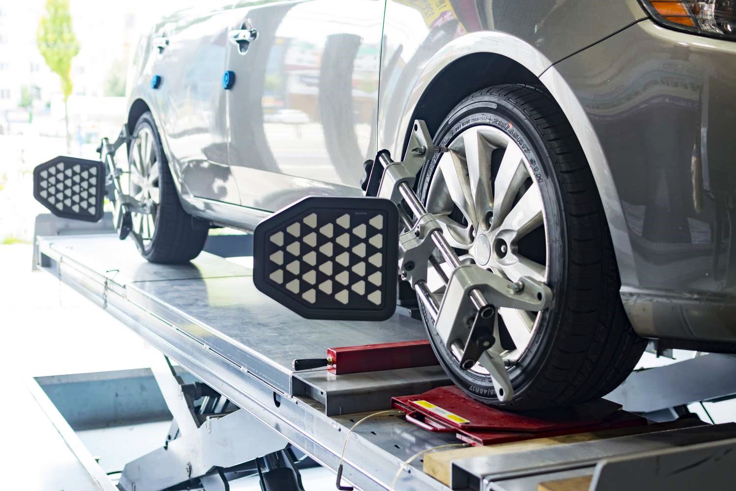 Steering Wheel Misalignment: Is It A Faulty Installation Or A Car Alignment Issue?