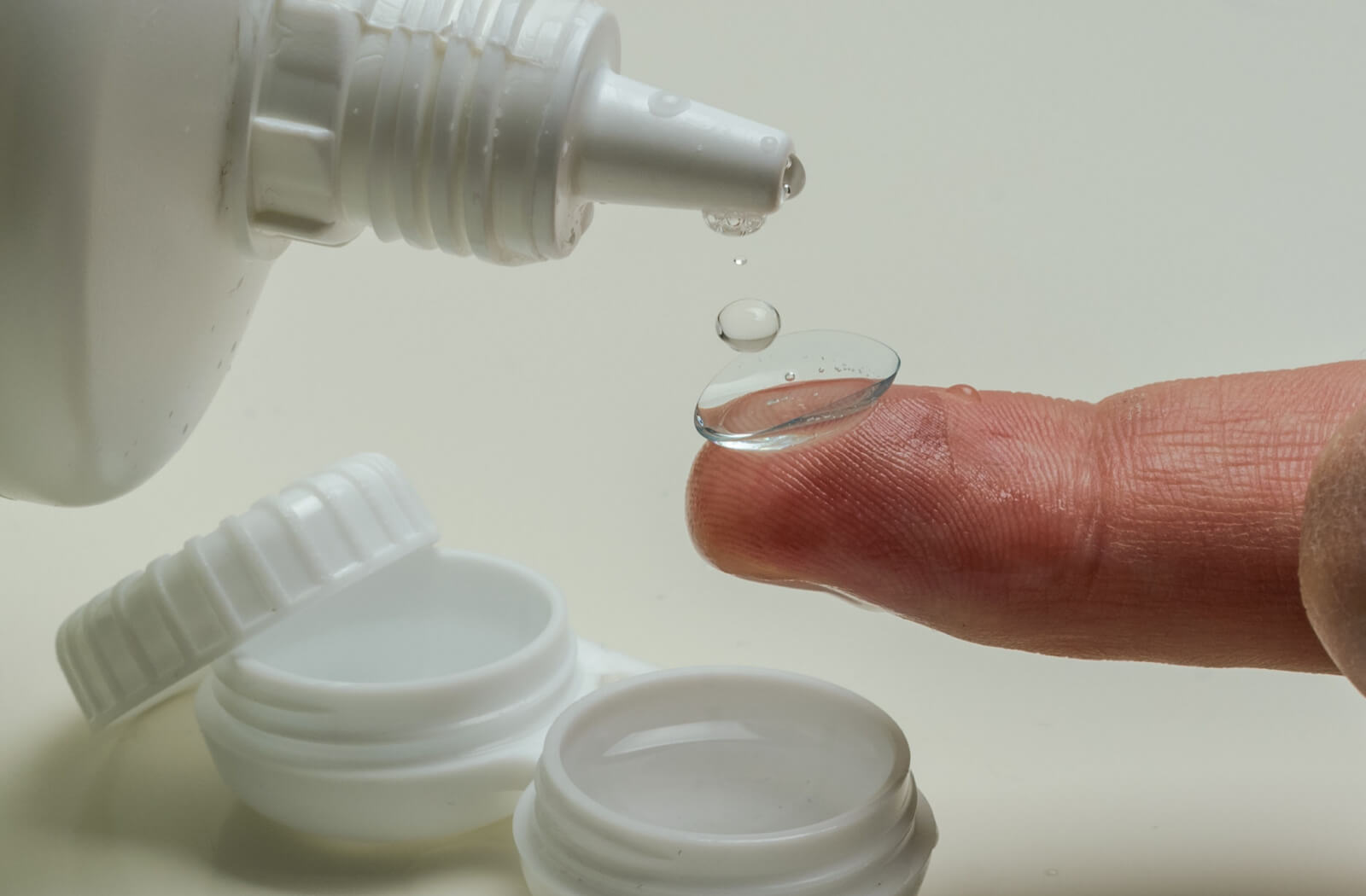 Surprising Hack: Use Eye Drops Instead Of Contact Lens Solution For Storing Contacts!