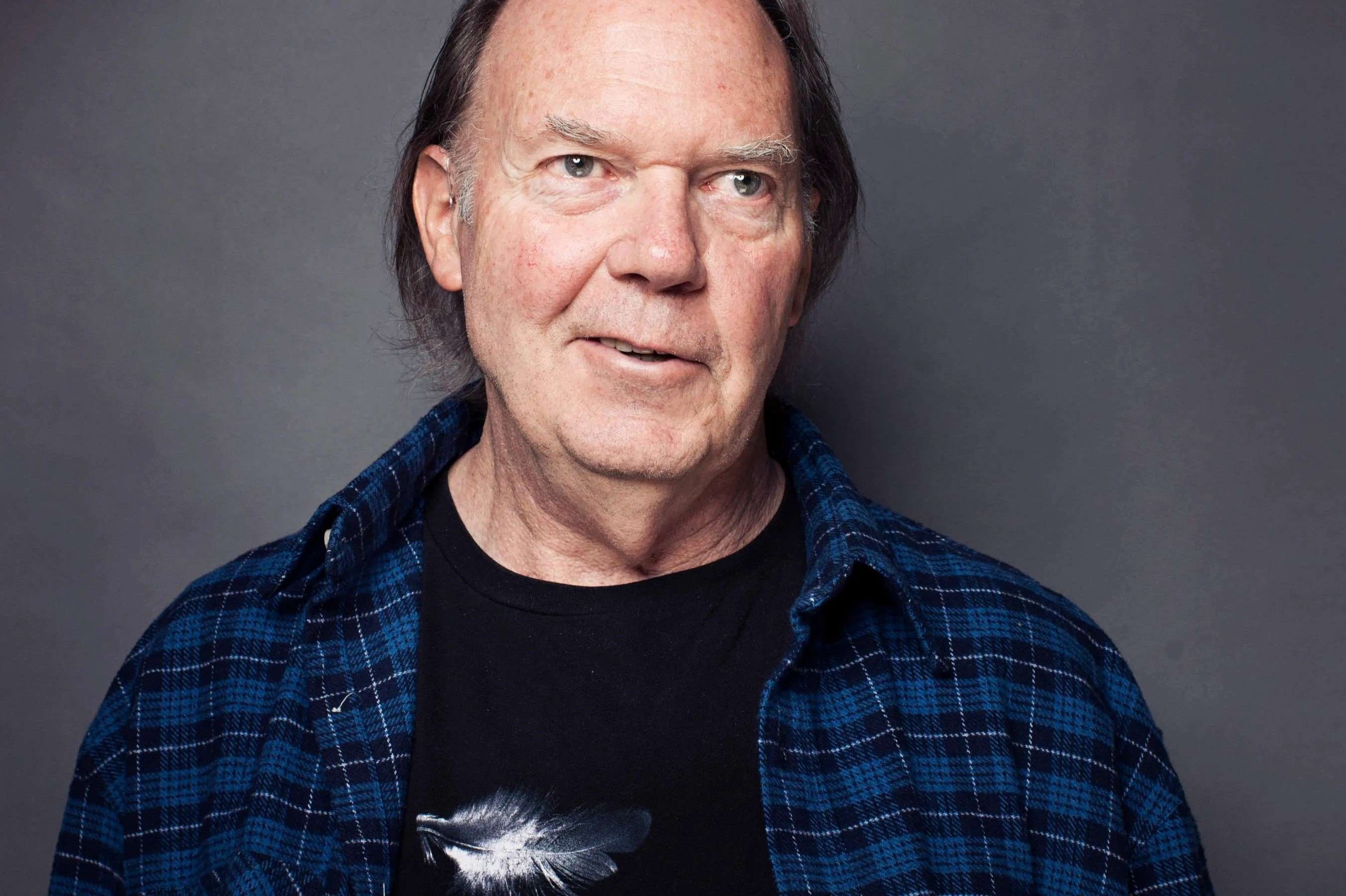 The Hidden Meaning Behind Neil Young’s ‘Old Man’ Revealed: Decoding The Enigmatic Phrase ‘The Big Wheel Keeps On Turning’