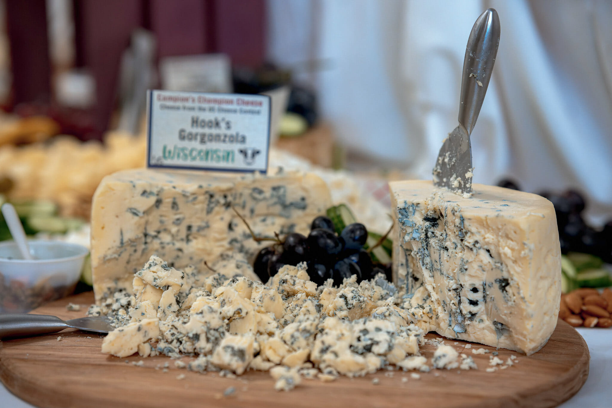 The Mysterious Secret Behind Gorgonzola Cheese's Blue Stuff Revealed!