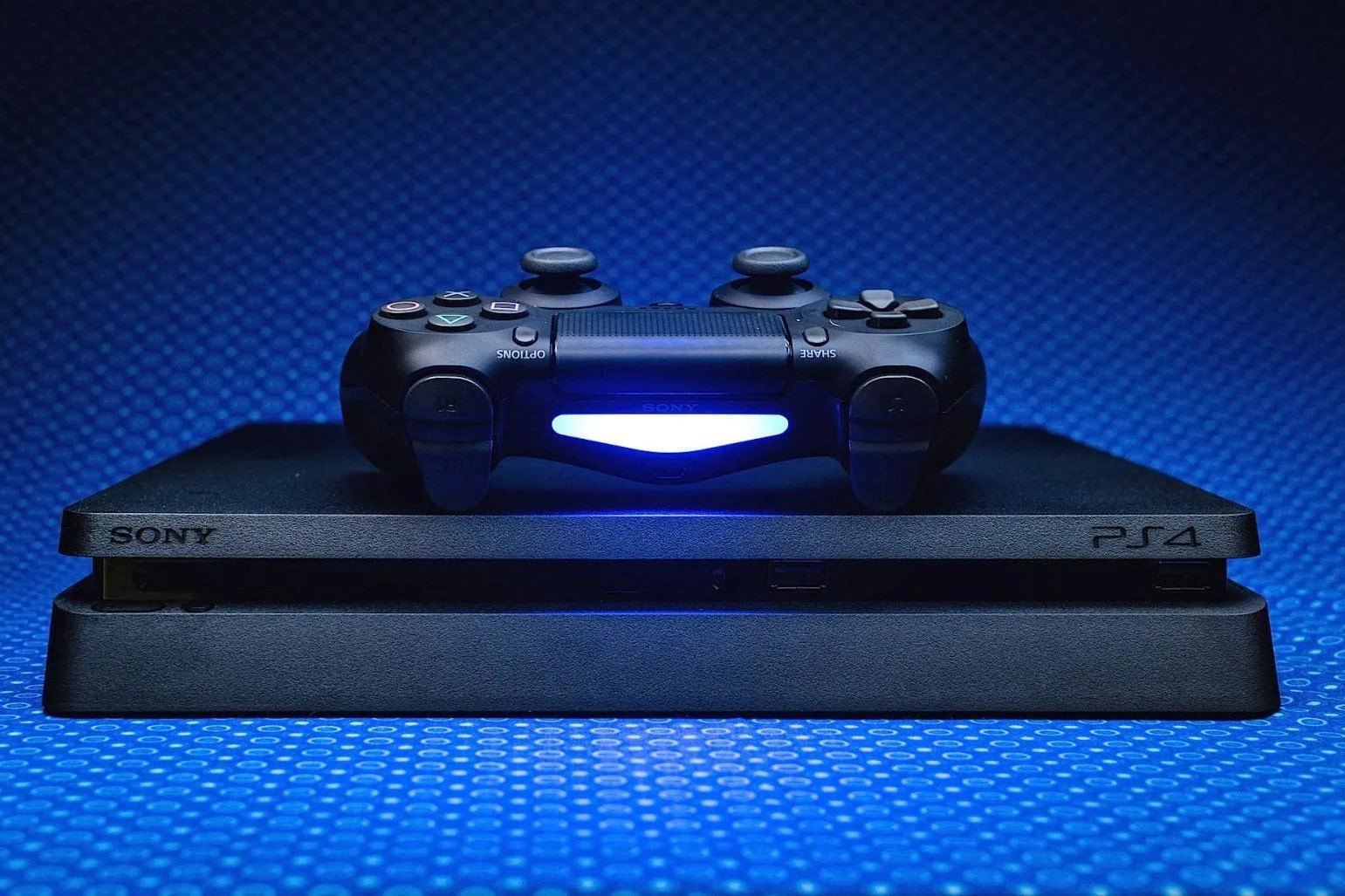 The Mystery Behind The PS4's Elusive White Blink!