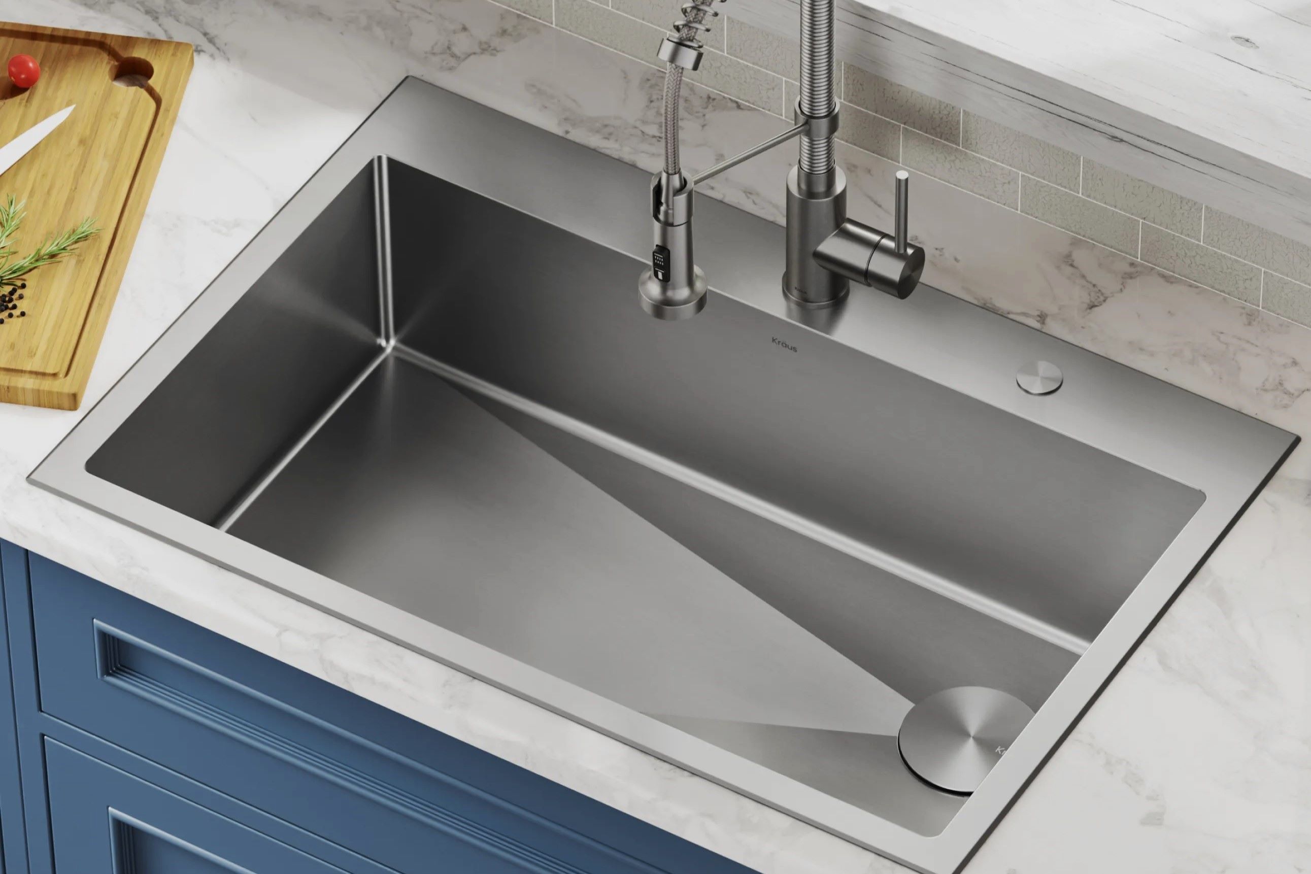 The Shocking Reason Behind A Kitchen Sink's Instant Water Pressure Plummet!