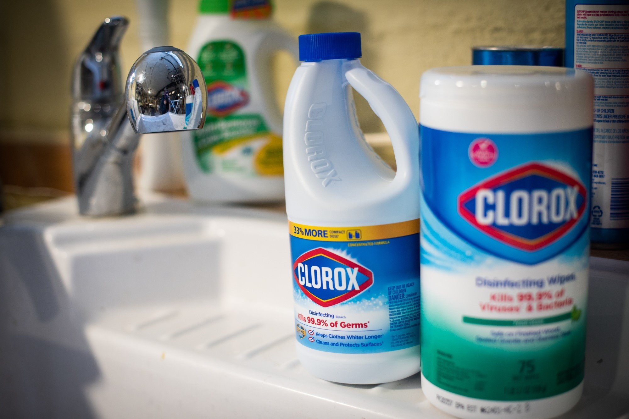 The Surprising Difference Between Clorox Bleach And Clorox Disinfecting Bleach