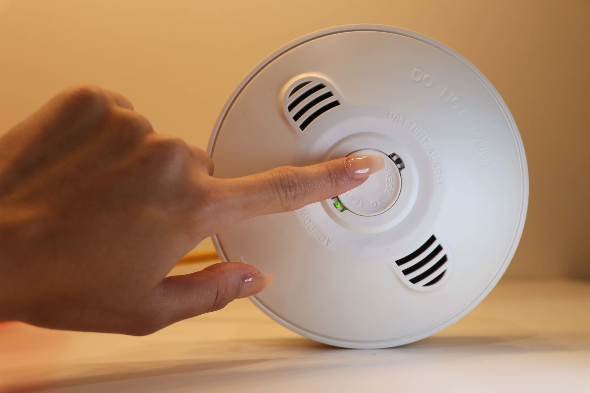The Surprising Meaning Behind A Blinking Green Light On Your Smoke Alarm