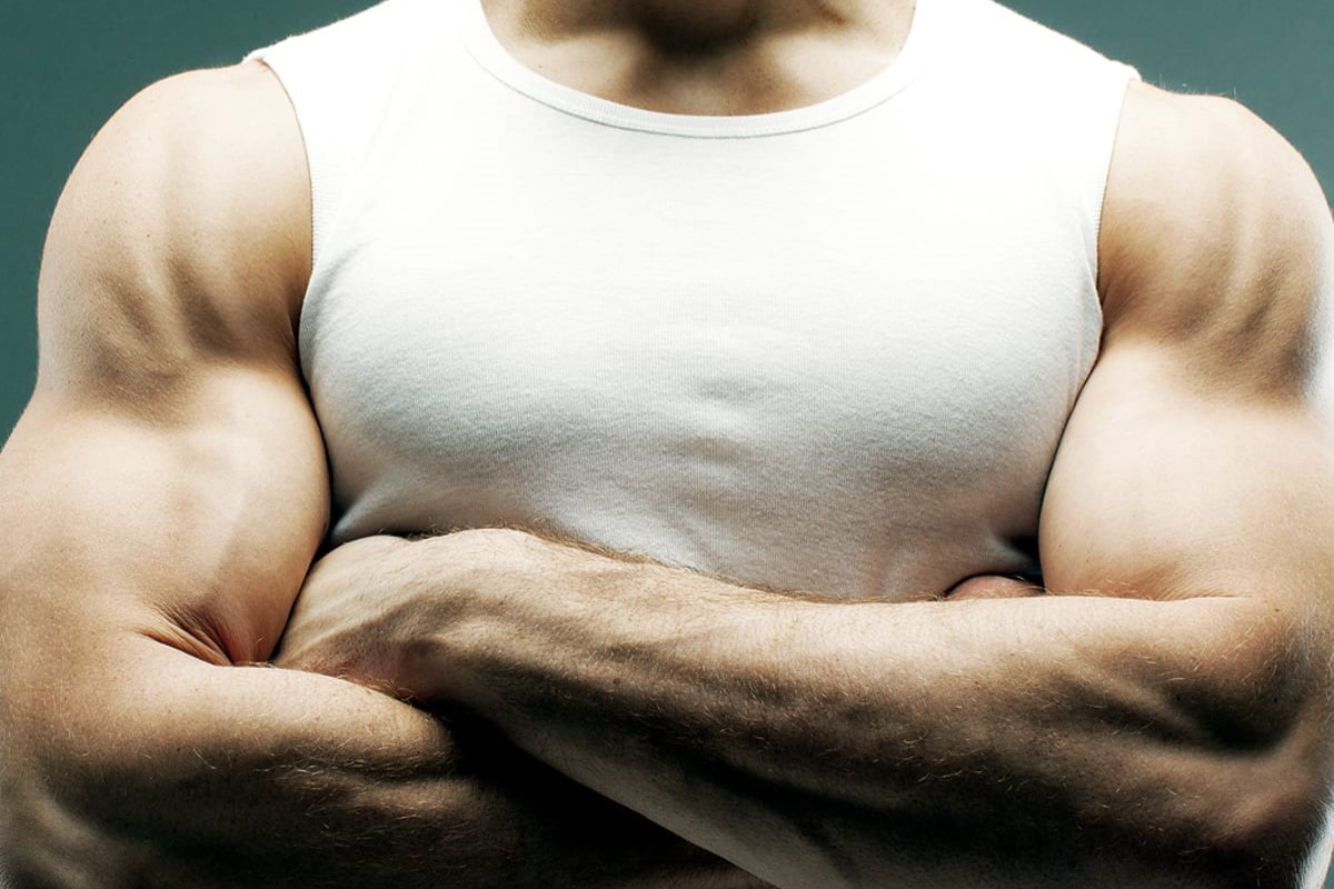 The Surprising Science Behind Why Women Are Drawn To Muscular Men
