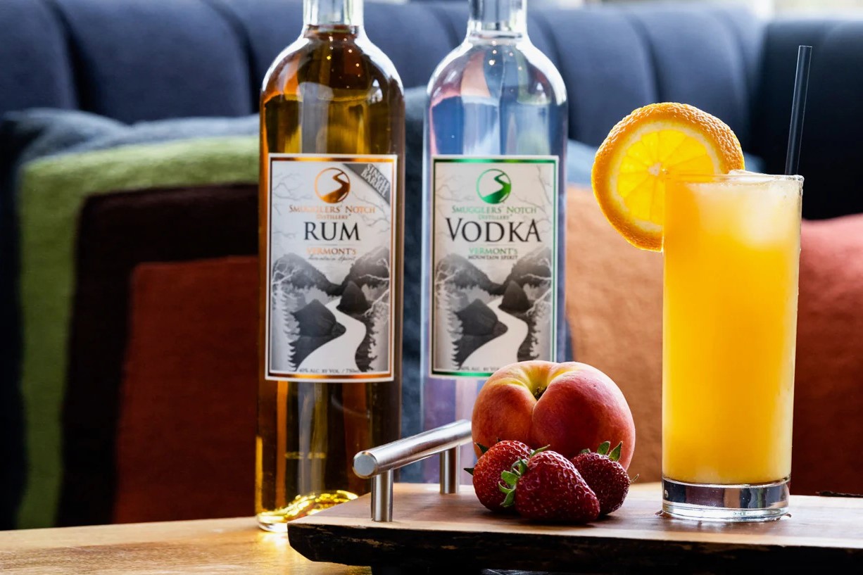 The Ultimate Boozy Blend: Vodka And Rum Mixology Unleashed!