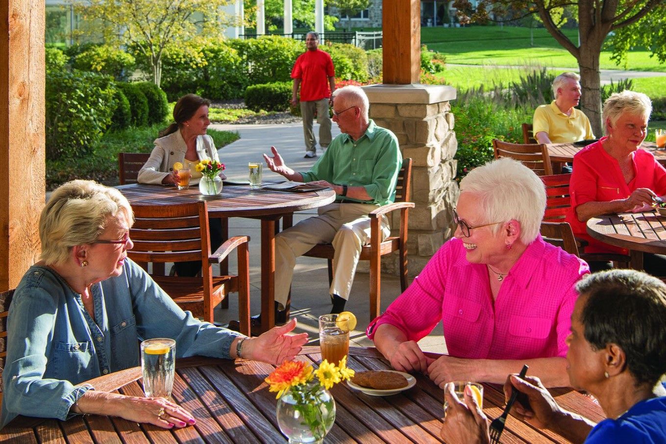 Top Restaurants And Bars For Seniors To Unwind Near Yale University