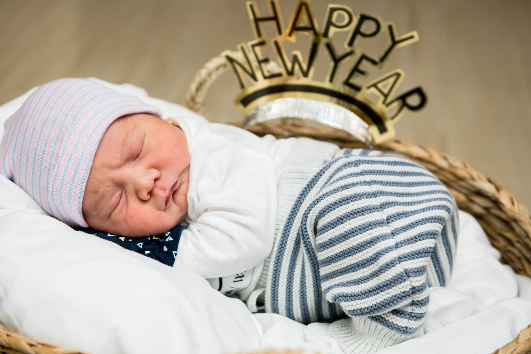 Unbelievable: Baby Born At Midnight On New Year's Eve - Year And Date Revealed!