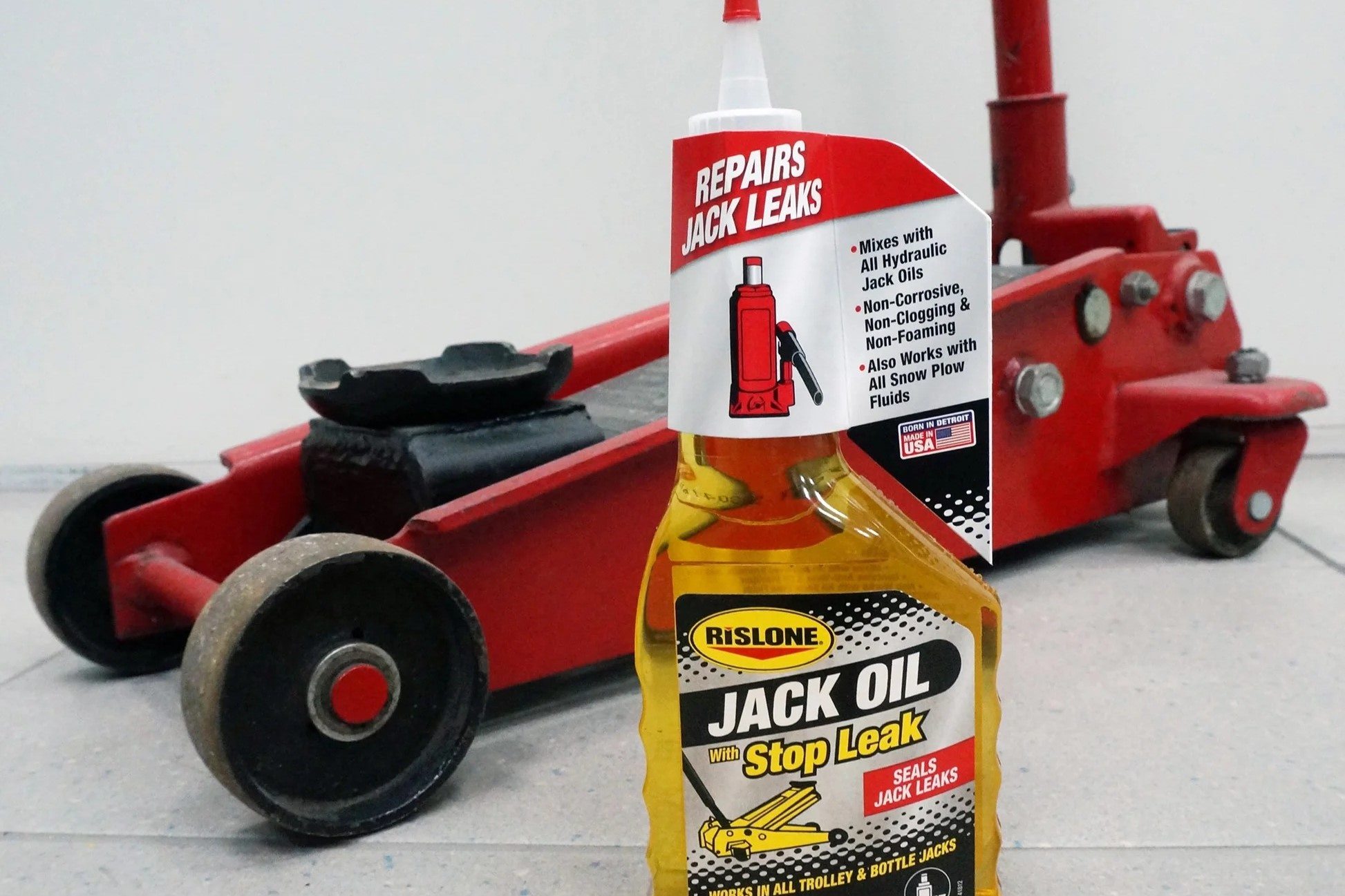 Unconventional Alternatives To Hydraulic Oil For Your Floor Jack