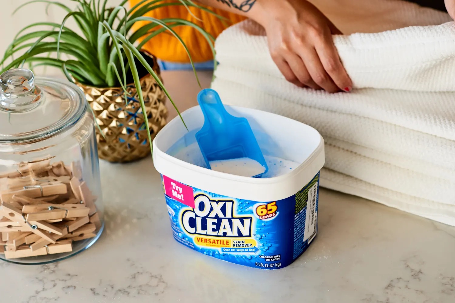 Unleash The Power Of OxiClean And Vinegar: The Ultimate Cleaning Combo!