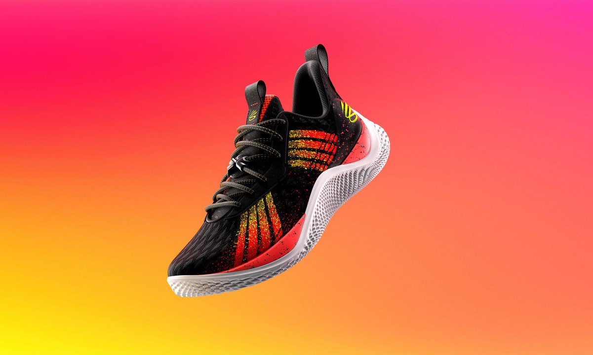 Unleash Your Game On And Off The Court With The Versatile Curry 10 TT Shoes!