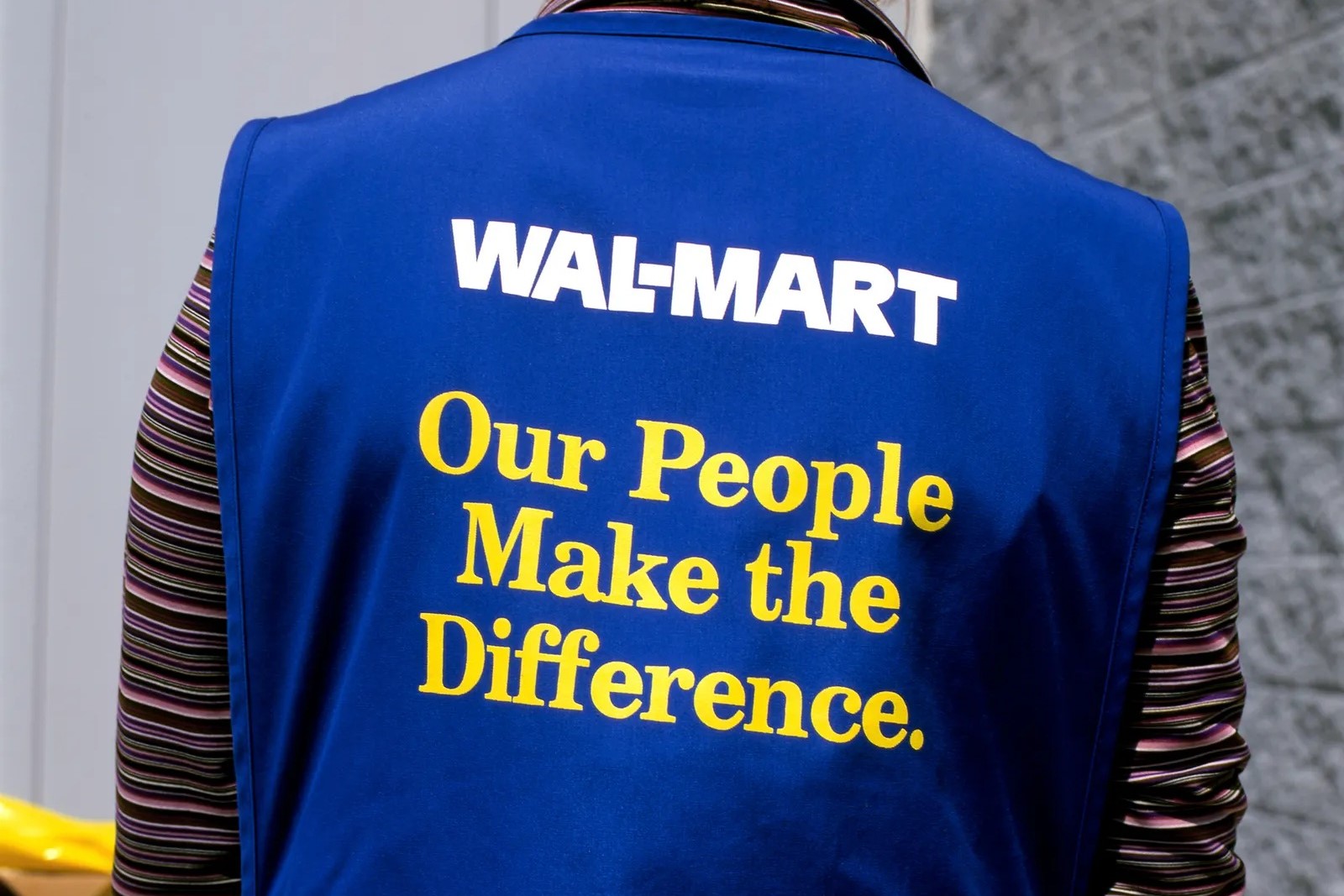 Walmart's Game-Changing 15-Minute And Lunch Break Policy Revealed!