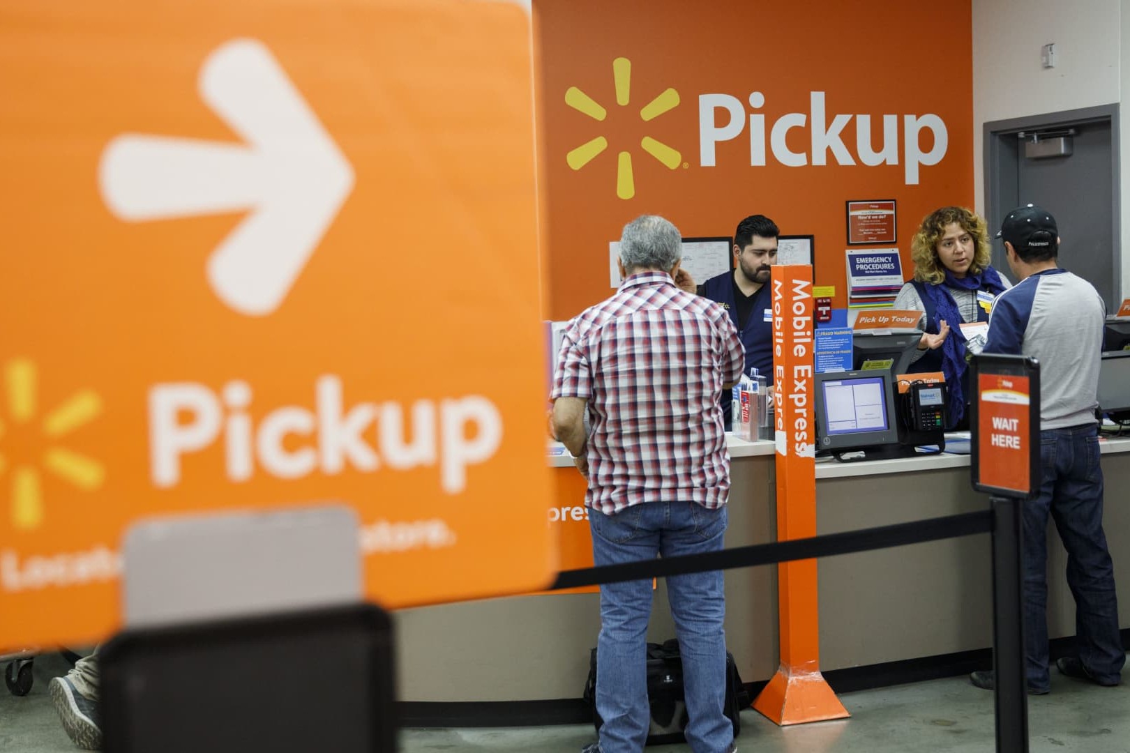 You Won't Believe How Long Walmart Holds Your Grocery Pickup Items!