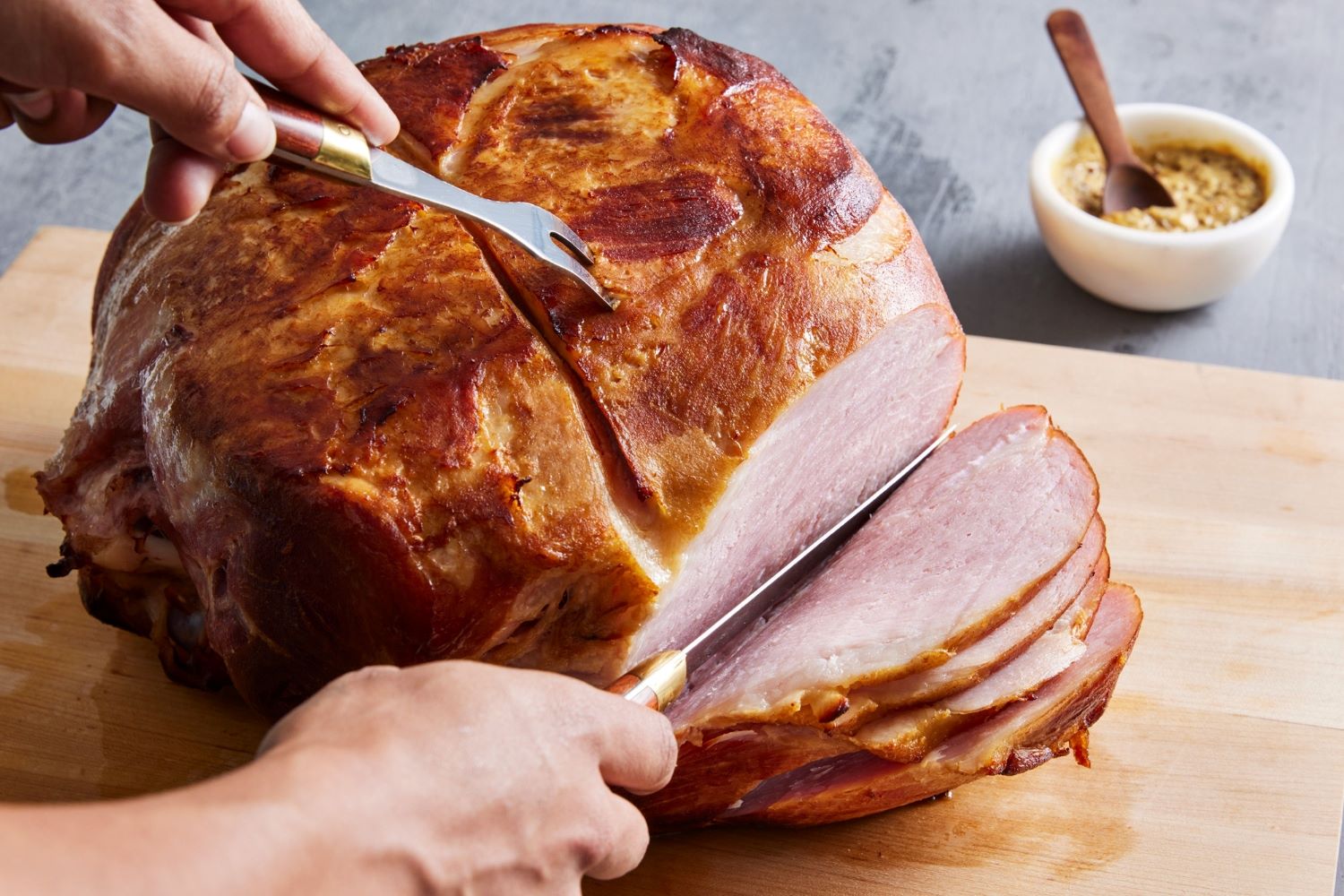 How To Carve A Spiral Ham