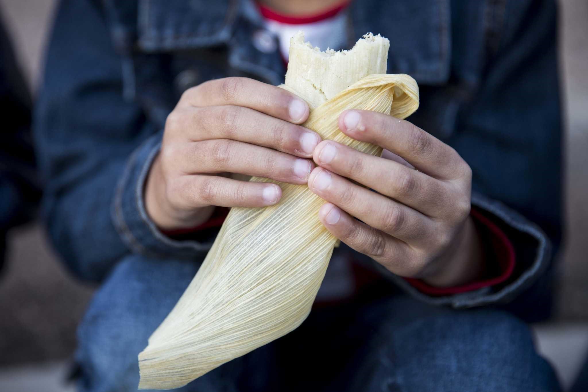 How To Eat A Tamale