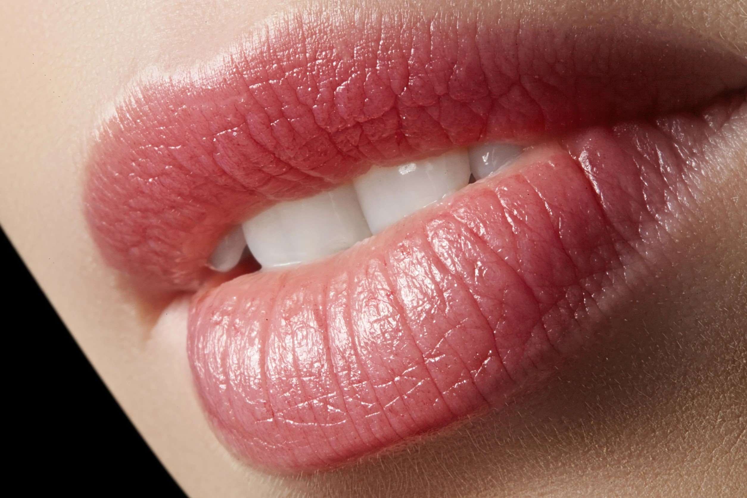 How To Get Big Lips Naturally