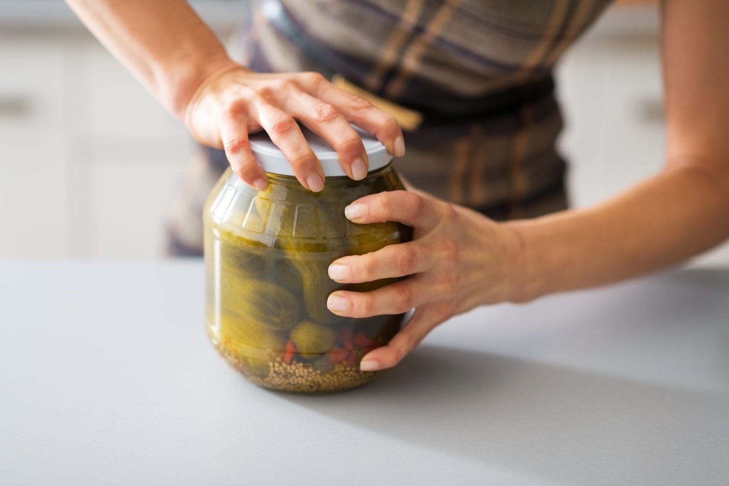 How To Open Pickle Jar