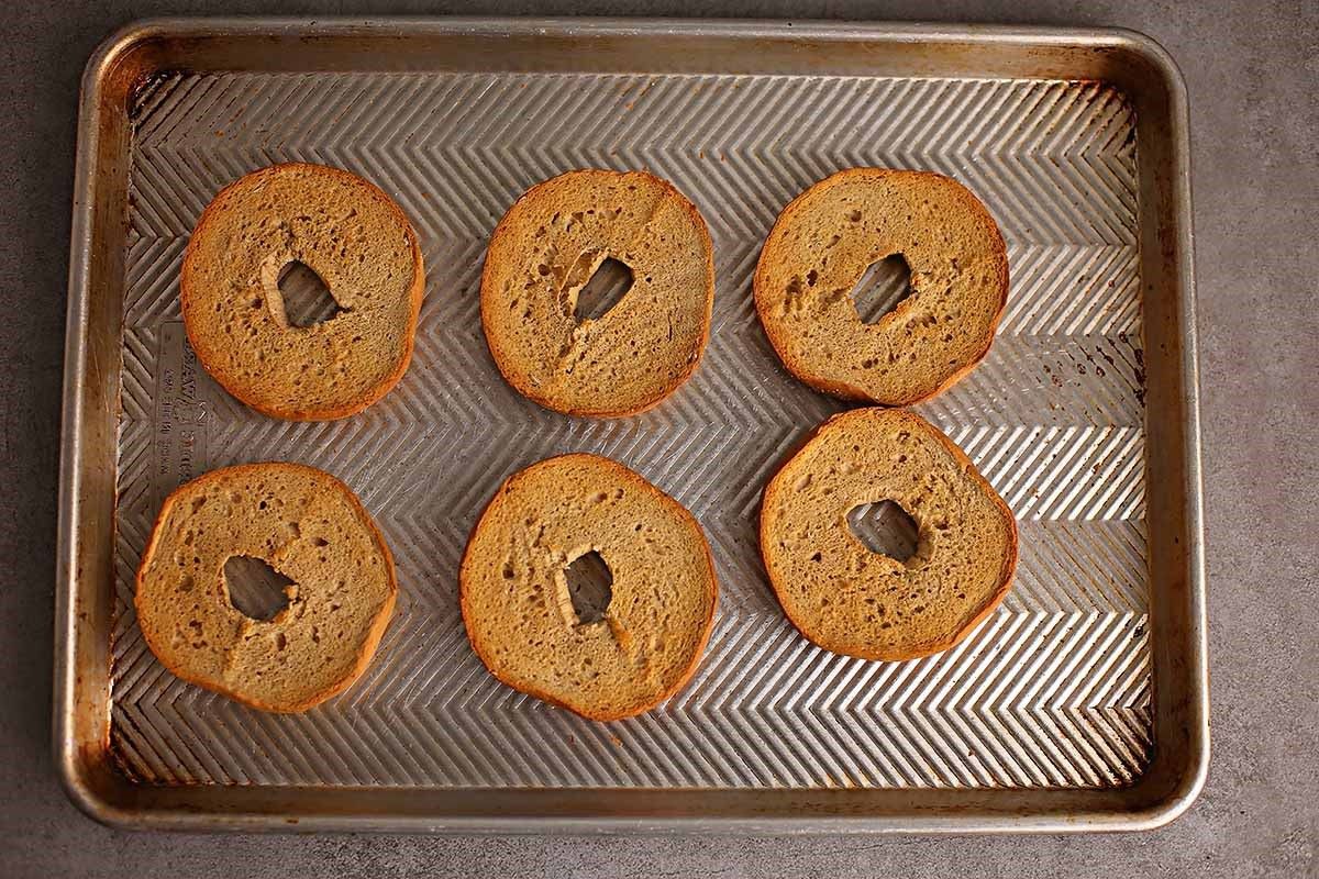 How To Toast Bagel In Oven