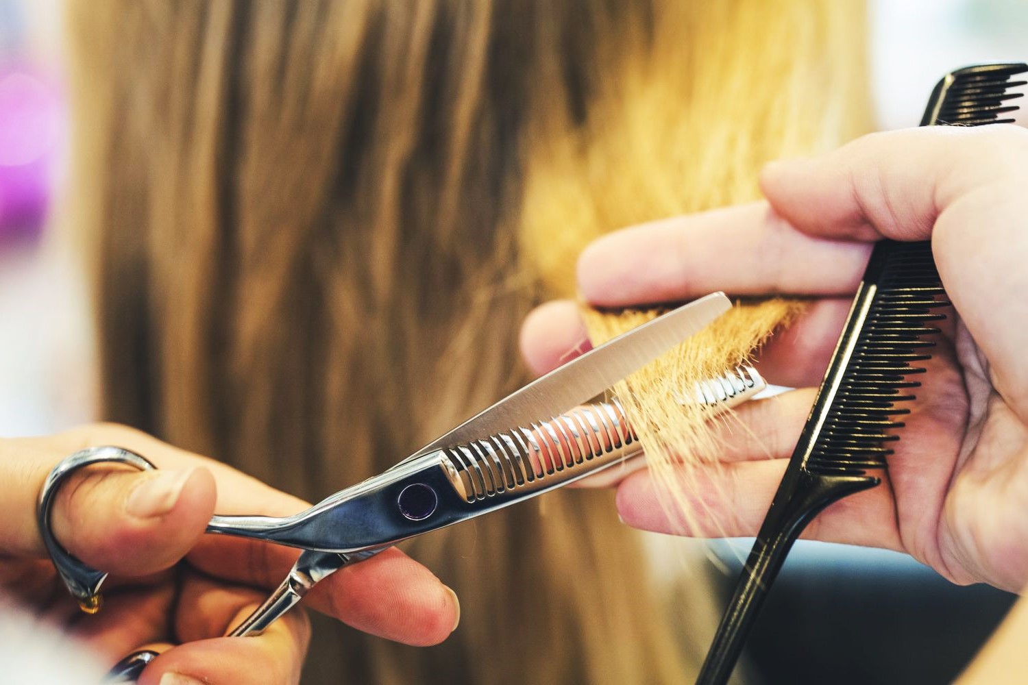 How To Use Thinning Shears