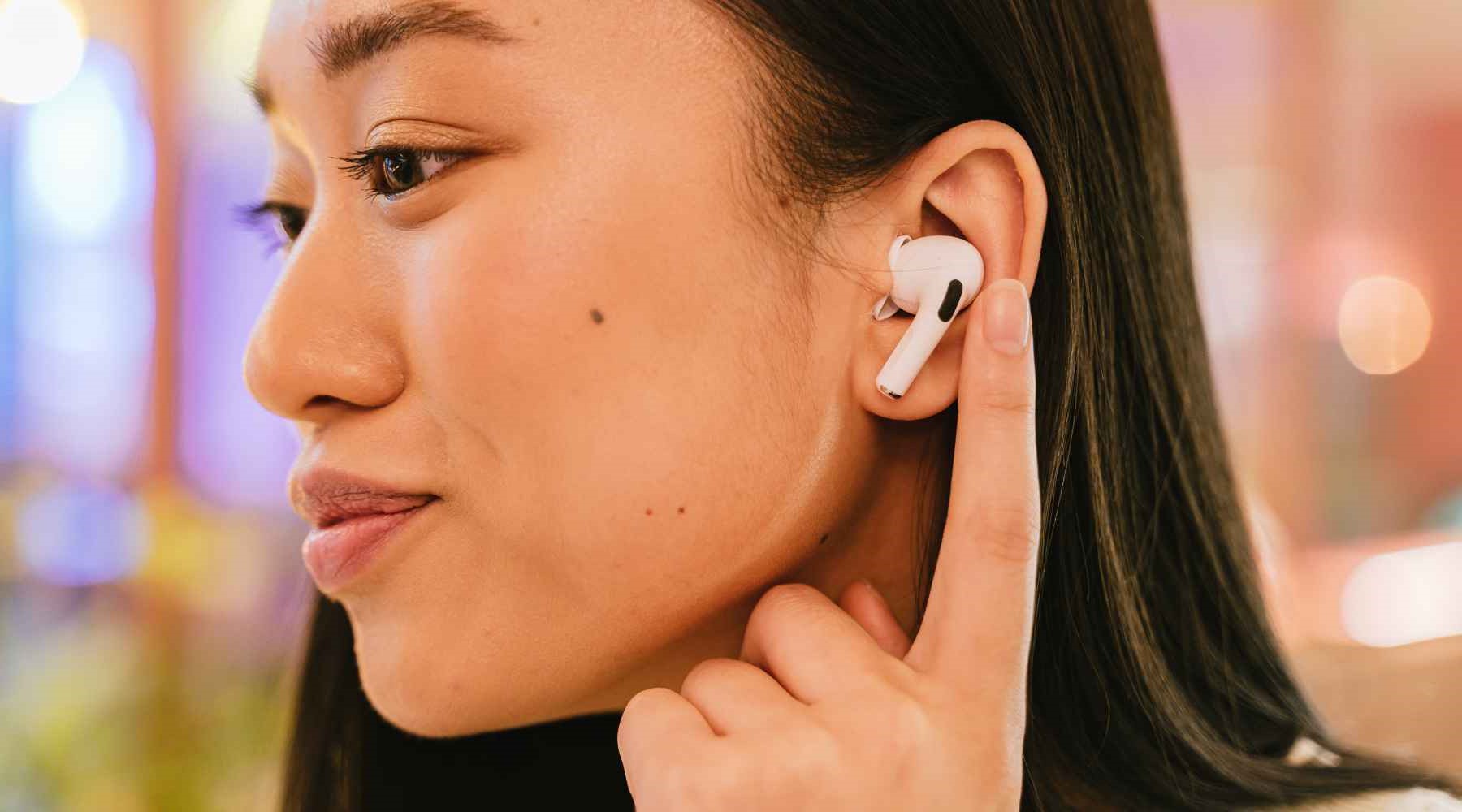 How To Wear Airpods