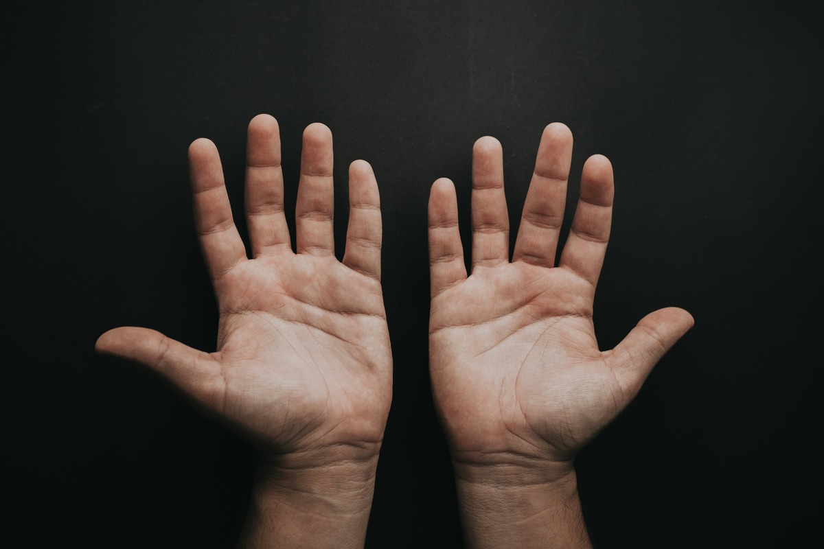 The Meaning Behind Holding Up Four Fingers: Decoding The Gesture