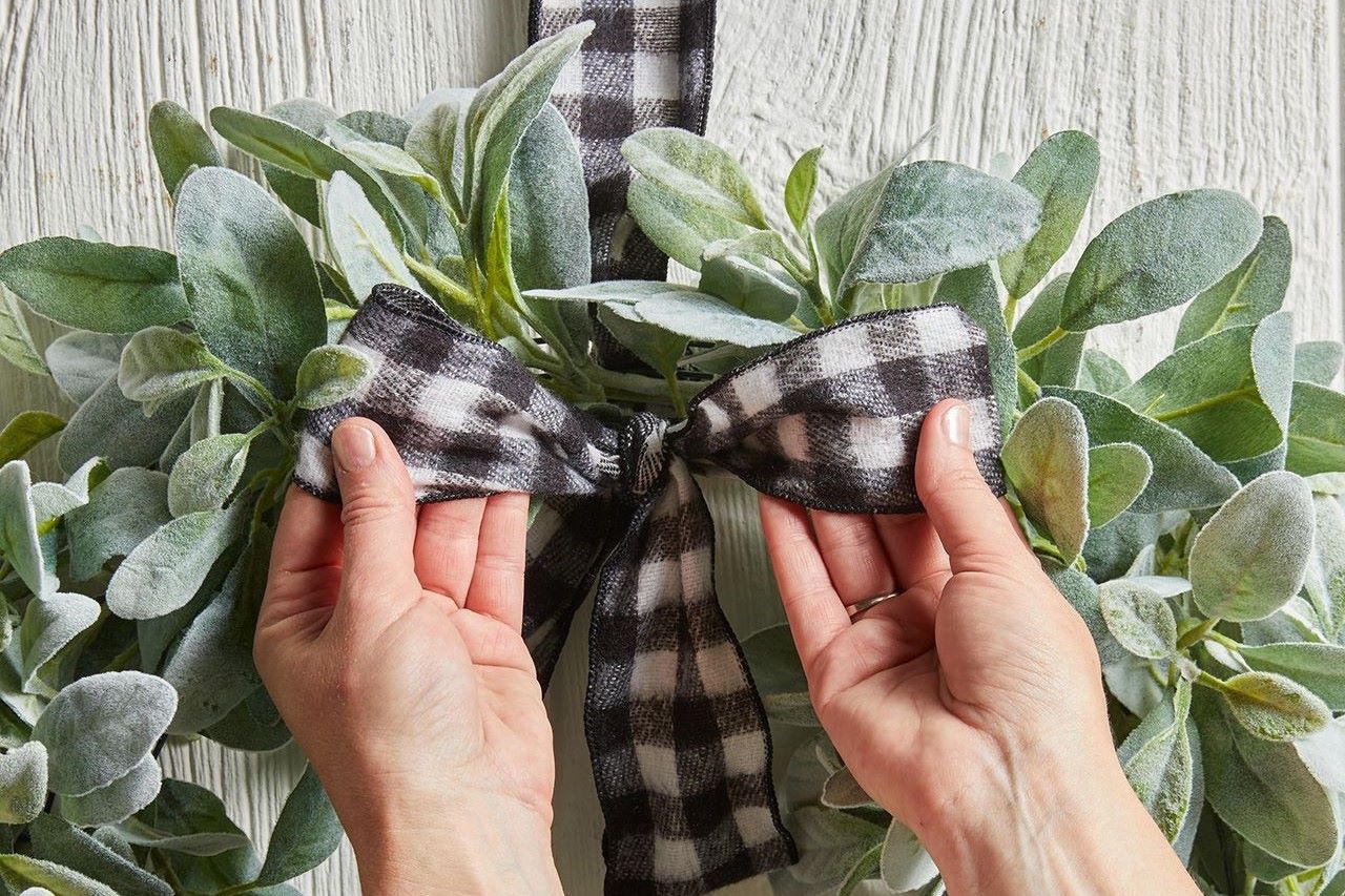How To Make A Bow For A Wreath