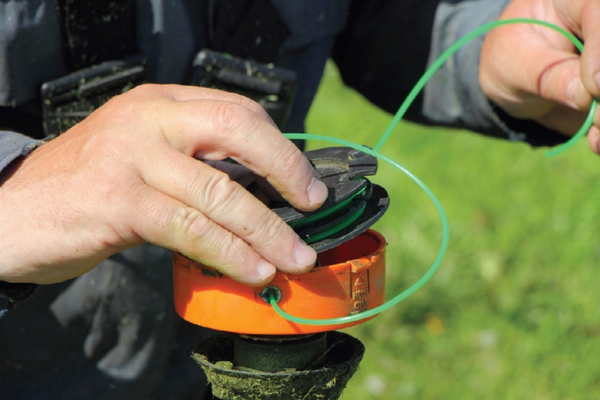 How To String A Weed Eater